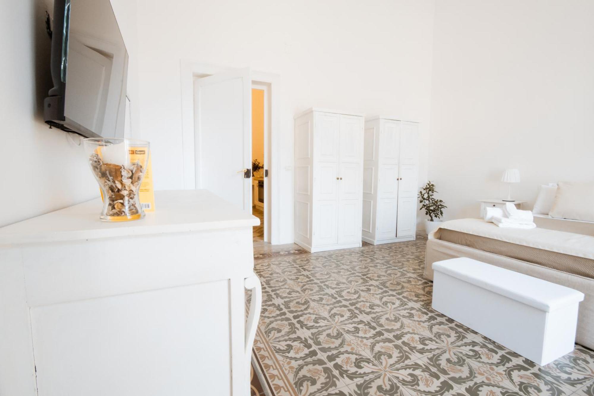 Shabby Chic * Bari