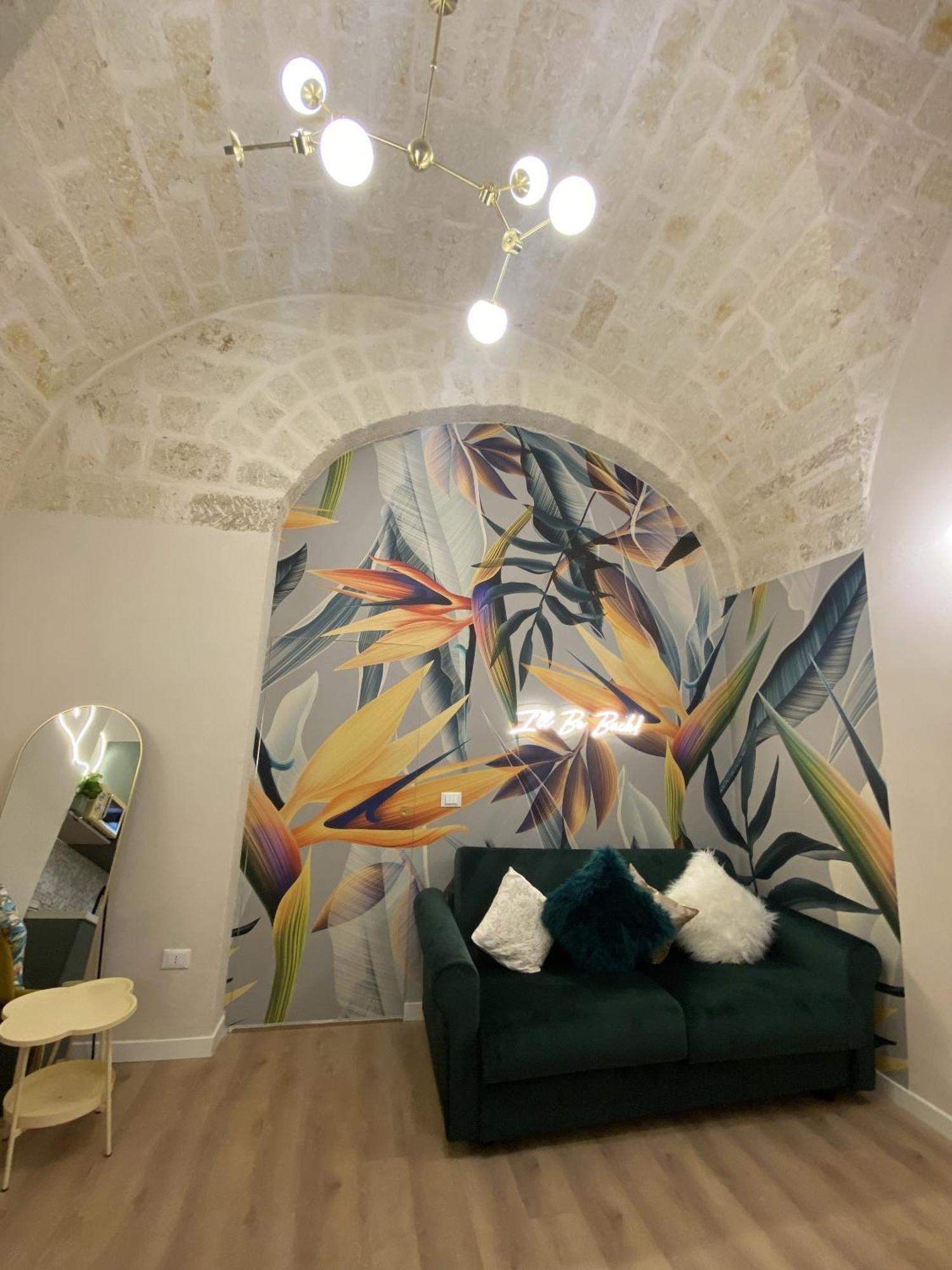 Apartment Quiet And Stylish - Center, Minutes To Station