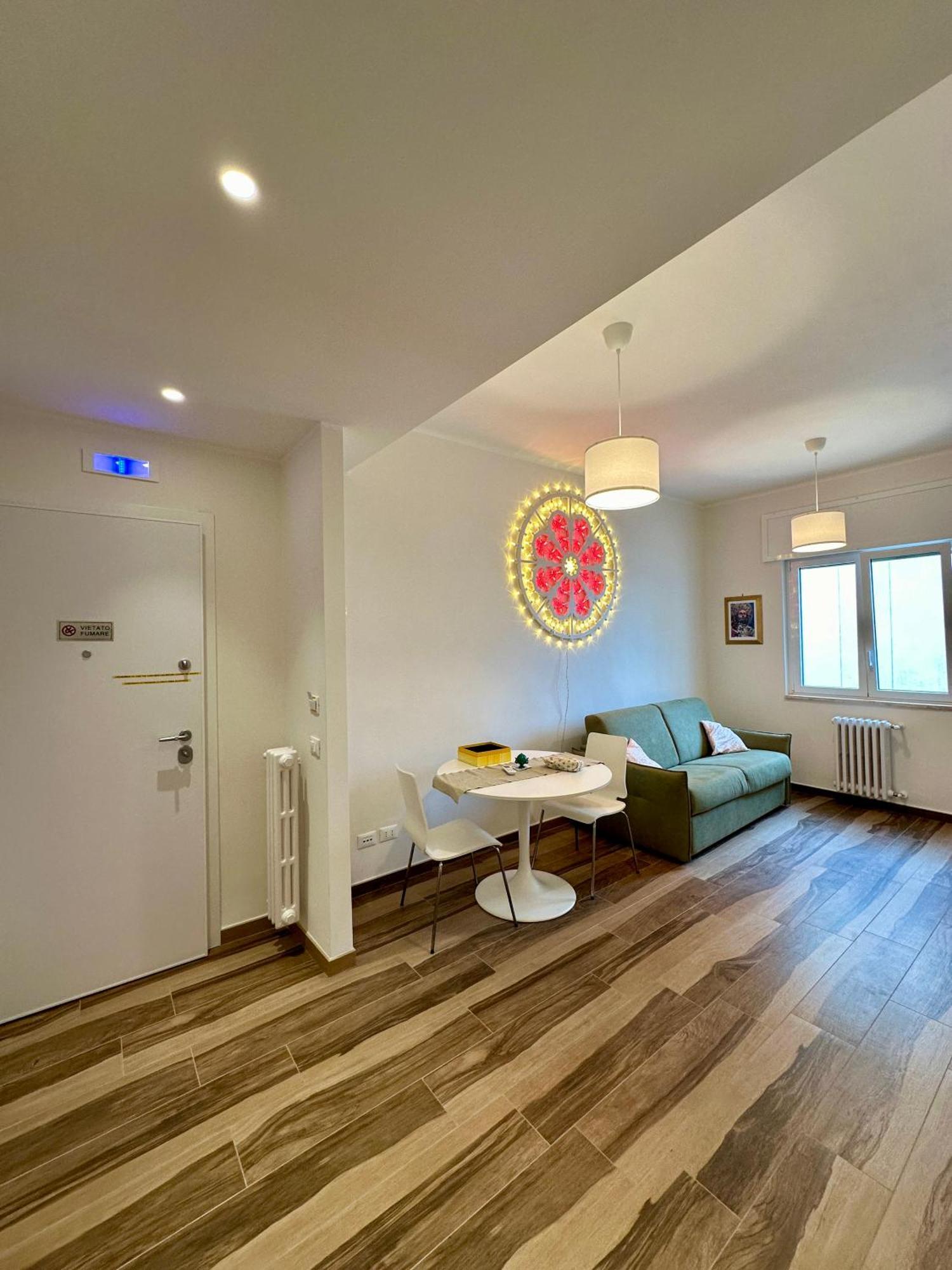 Rainbow Luxury - Sea View