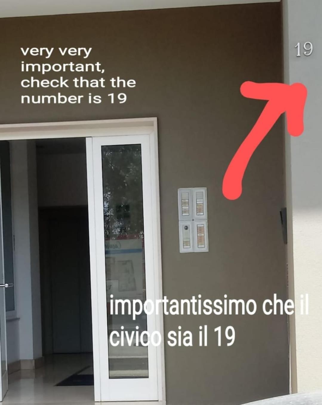 Airport Palese Luxury 2 Pensjonat Bari