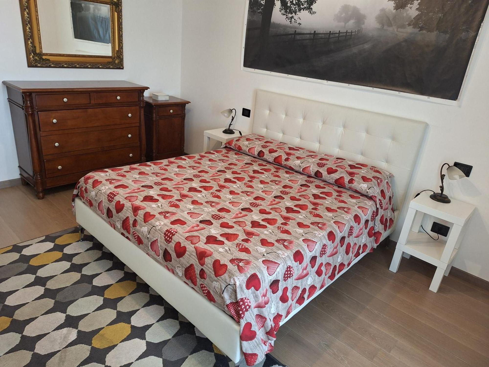 Boulevard Apartment