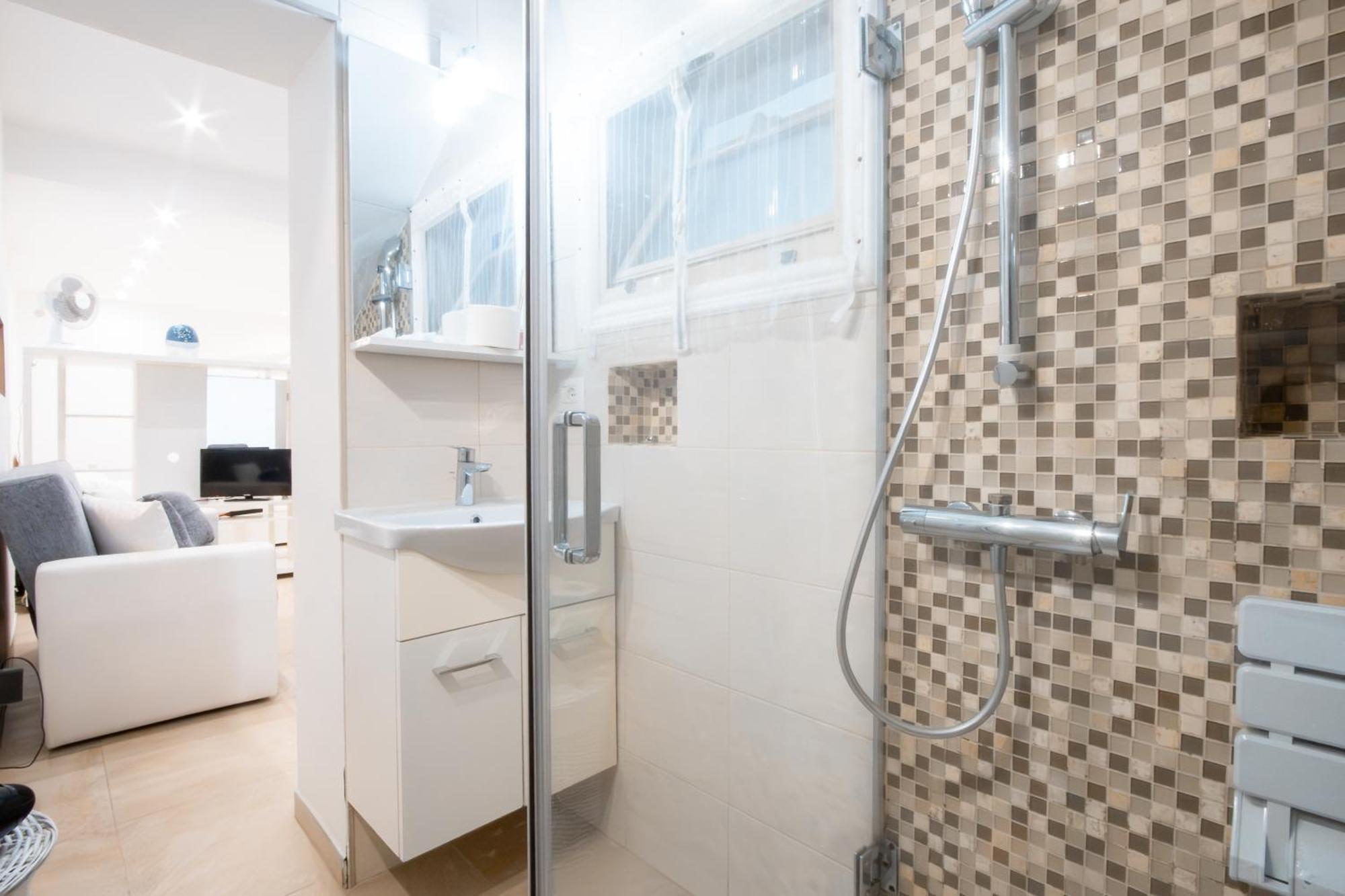 Al Rogadeo Apartman