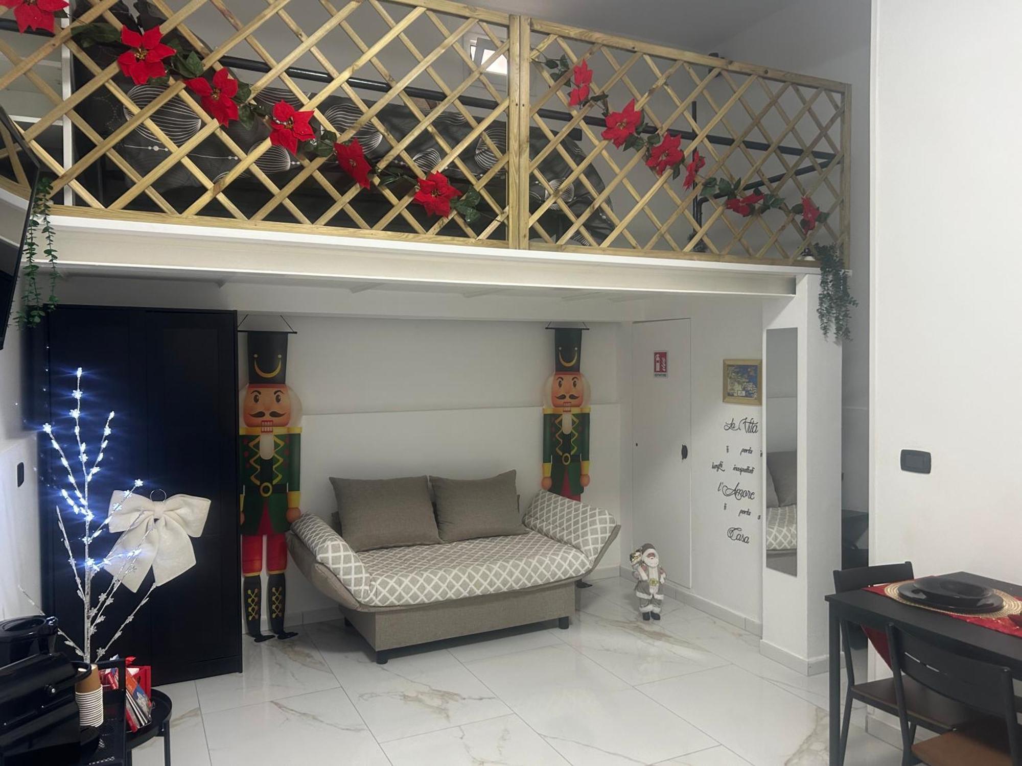 Golden Dreams Apartment *