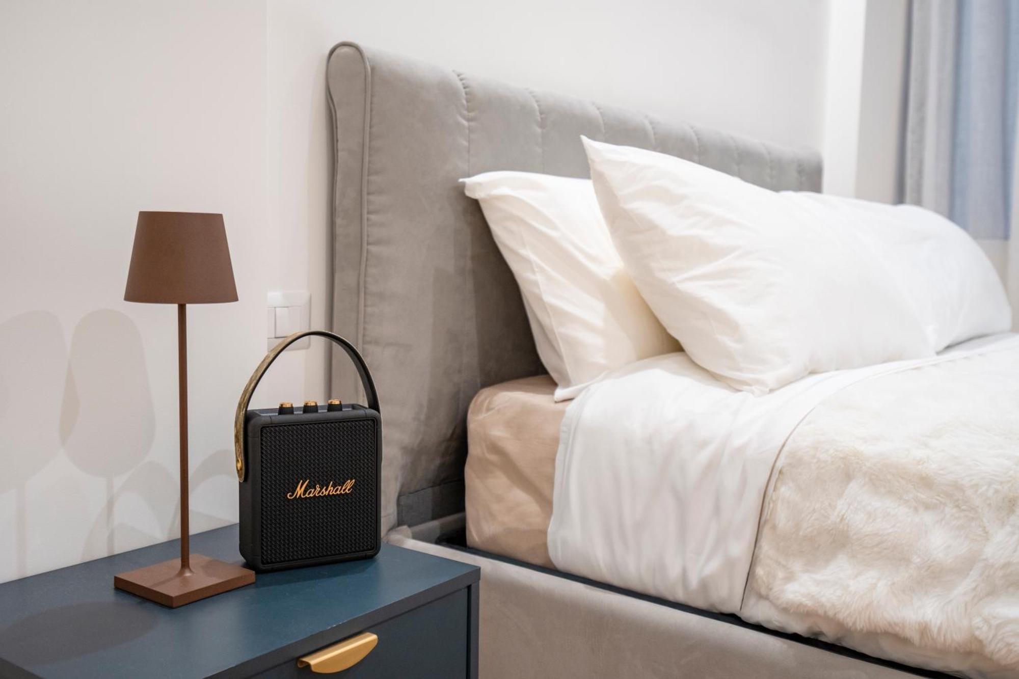 Luxury In Center Căn hộ *