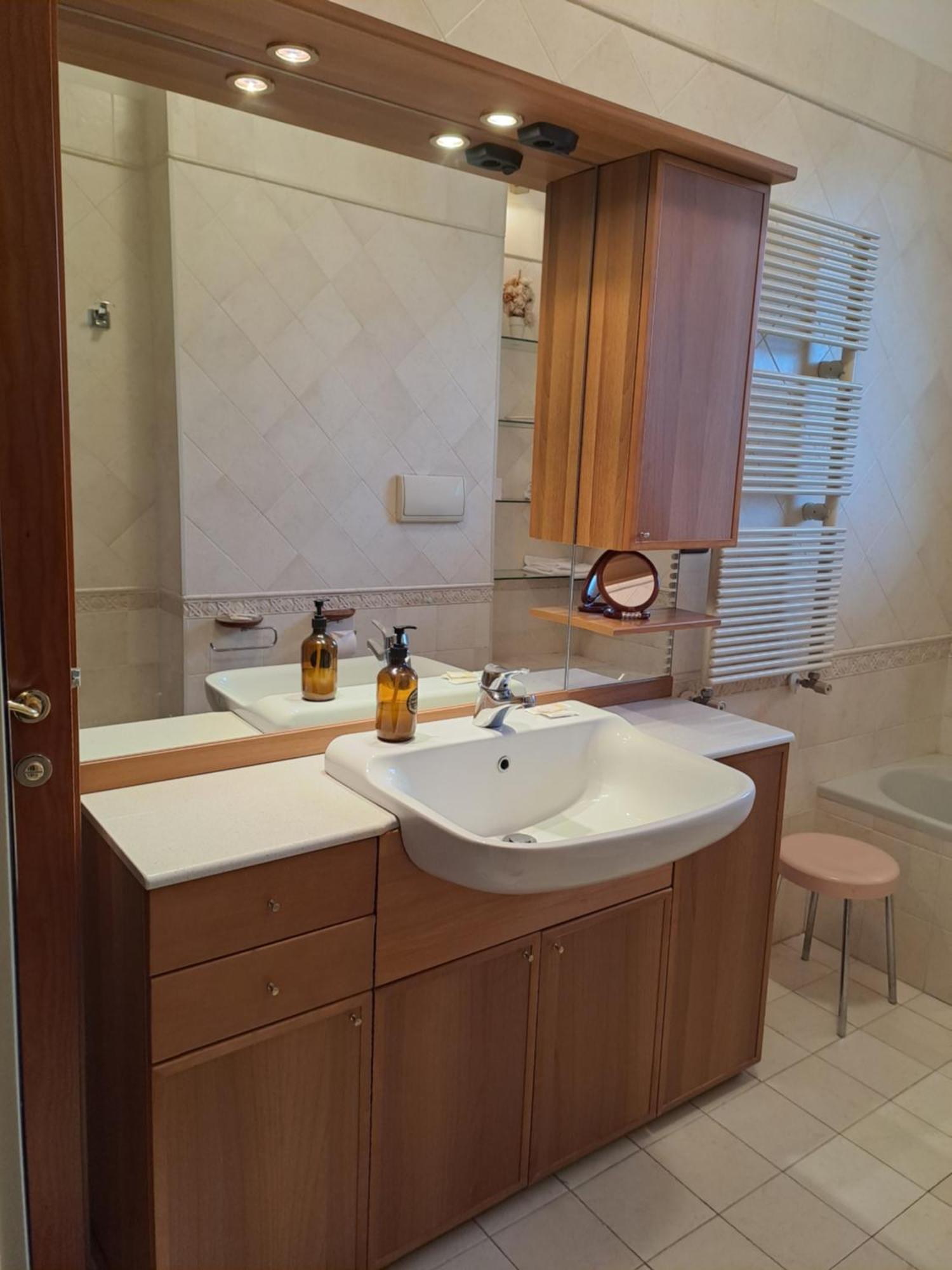 2 Giugno House Apartman *