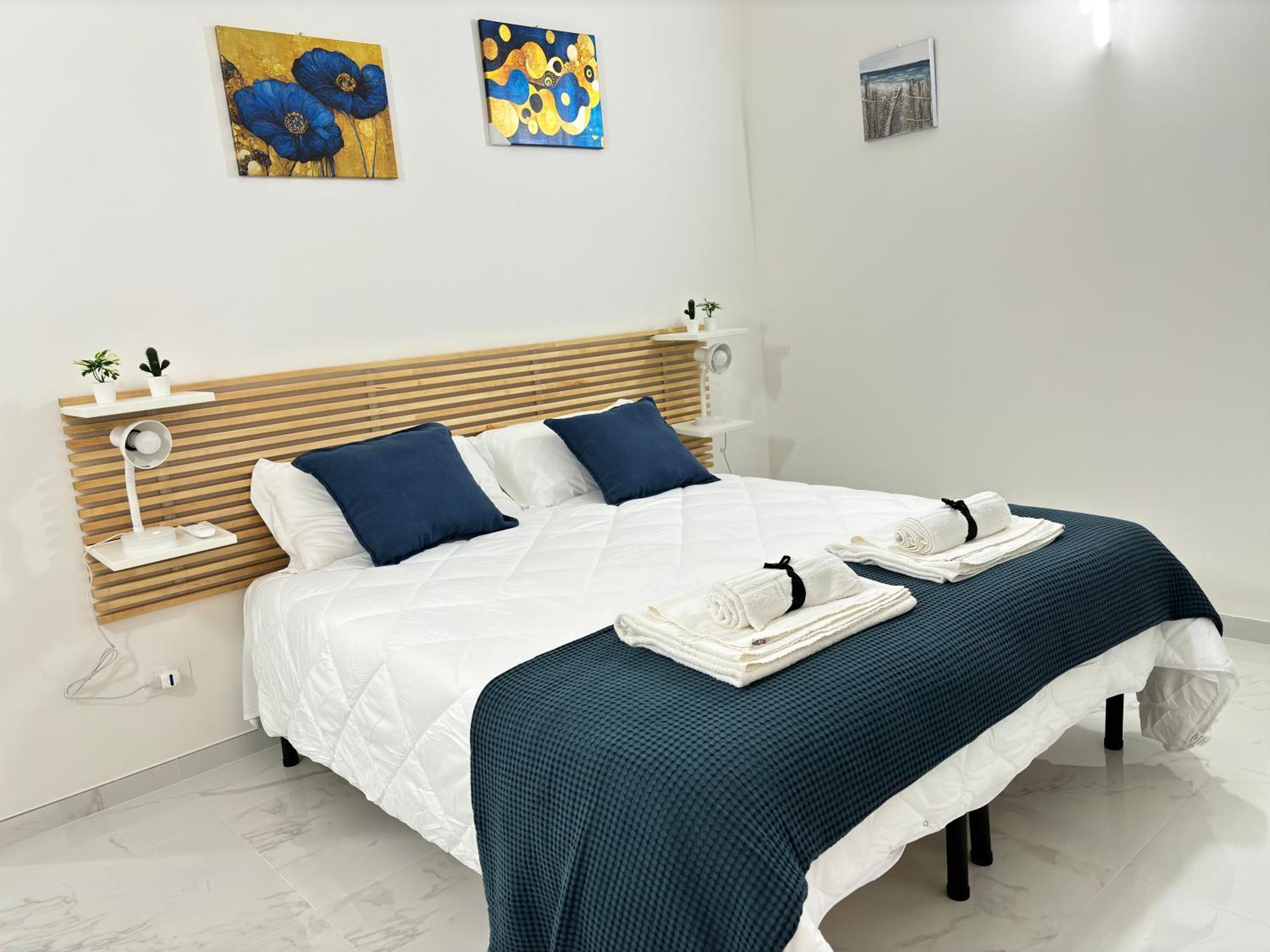 Your Home, Easy Walk To The Apartment Bari