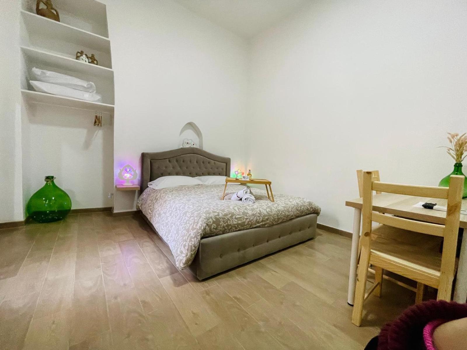 Vecchia Guest house *