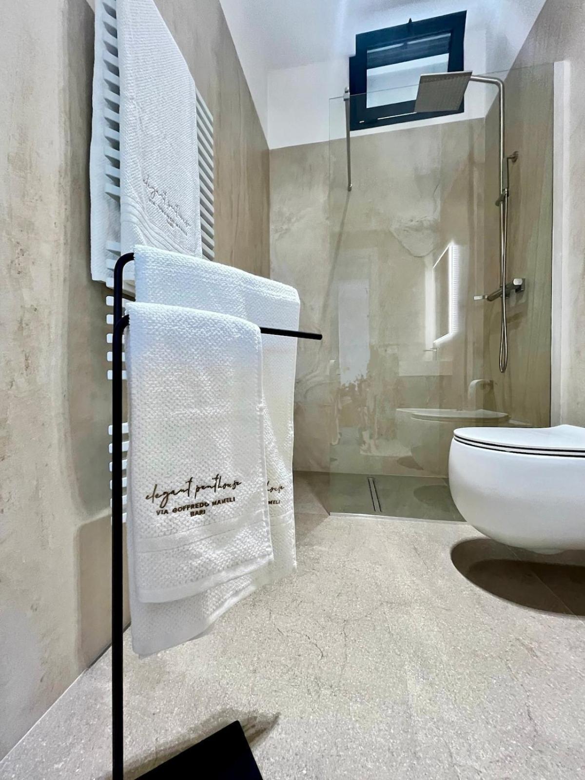 Elegant Penthouse Near * Bari