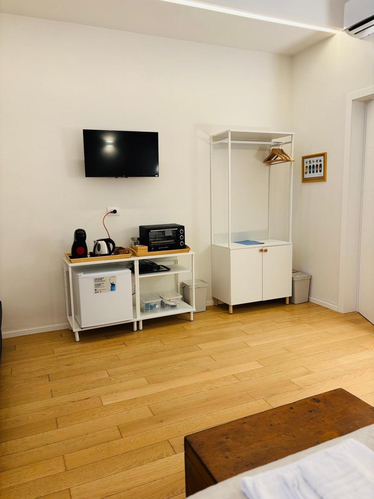 Apartment Room24 R Bari