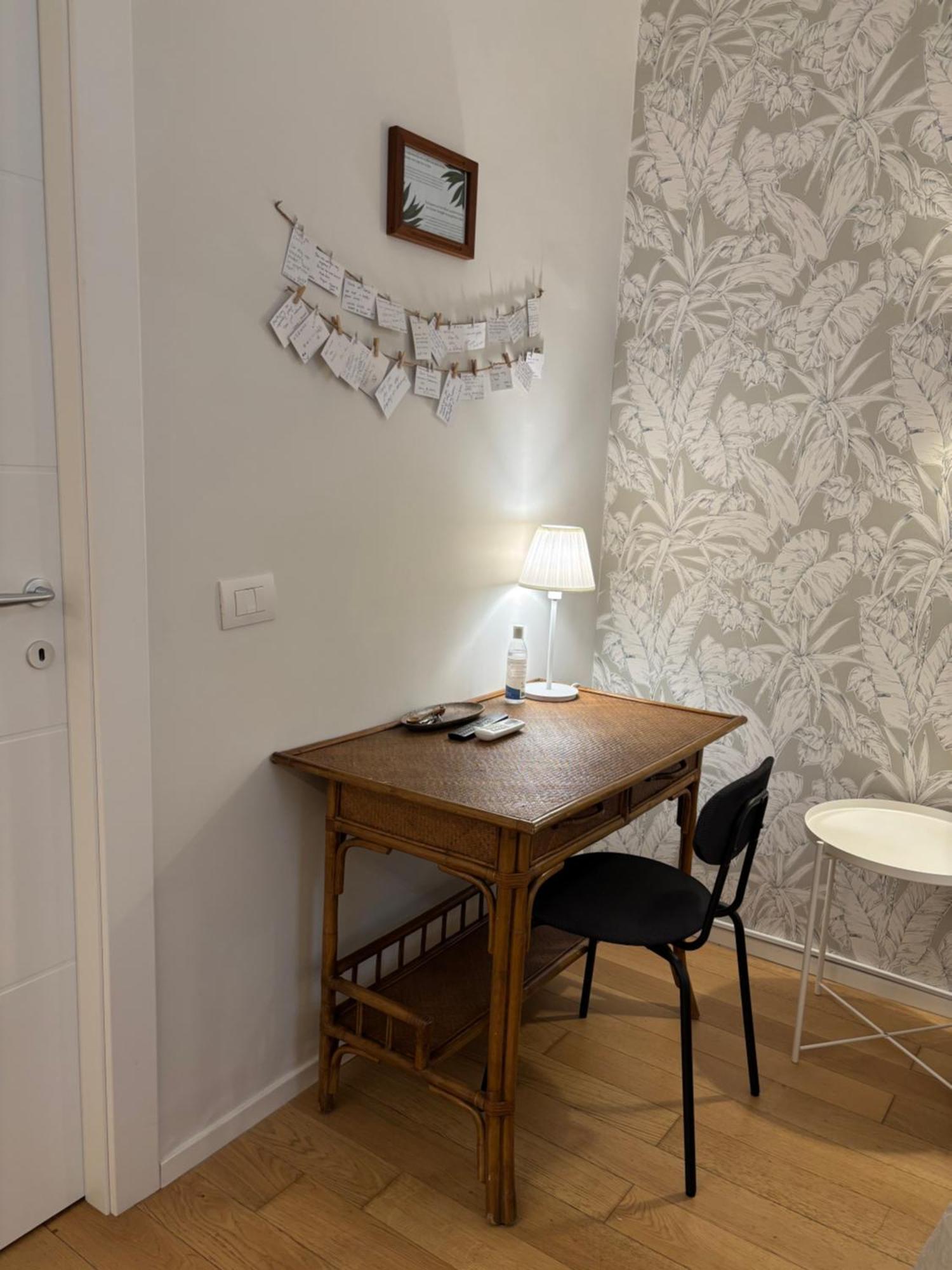 Room24 R Apartment