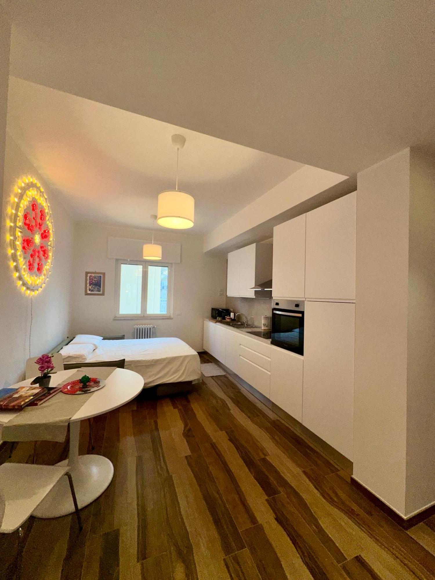 Apartment Rainbow Luxury - Sea View