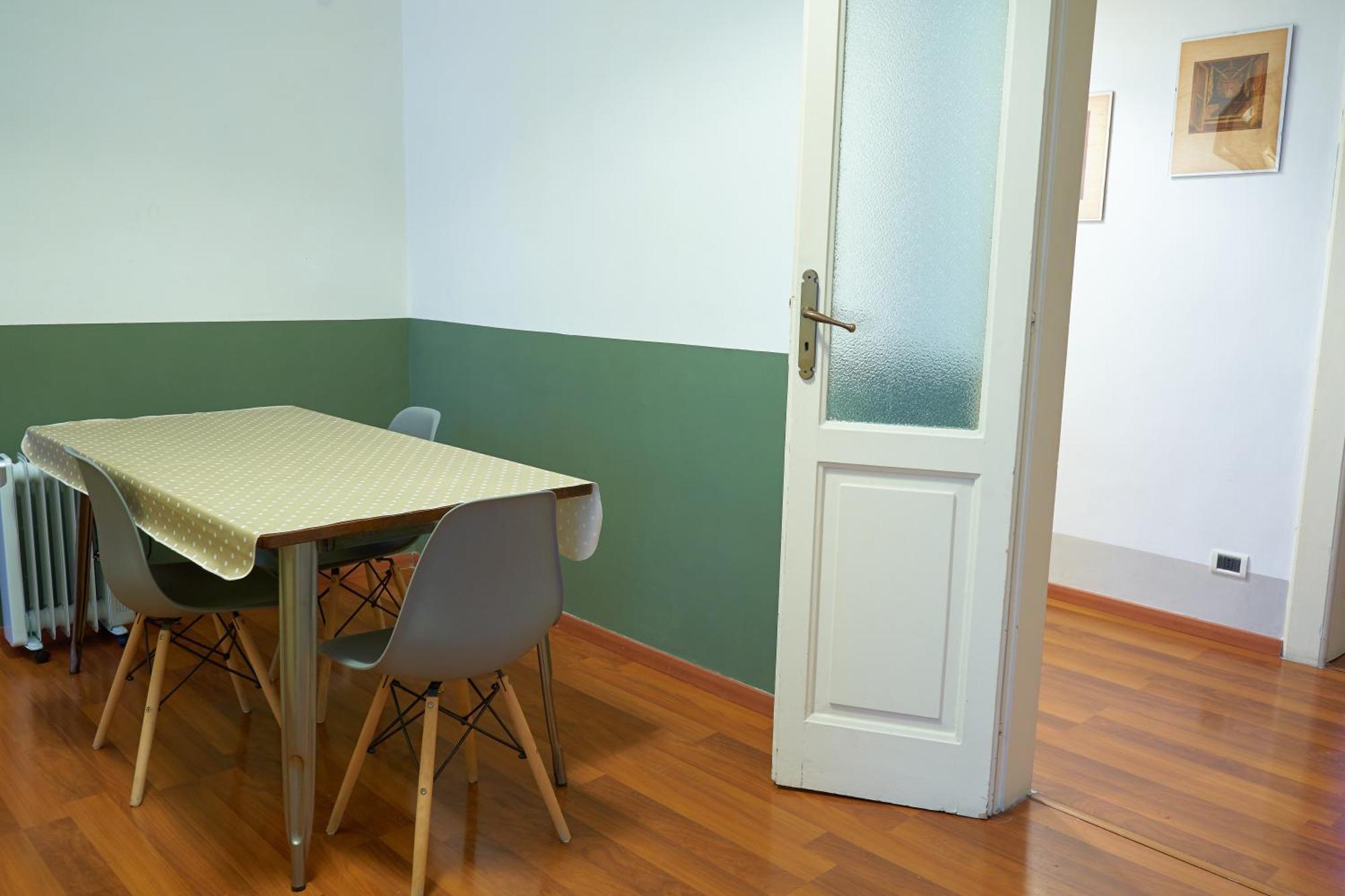 De Amicis Apartment *