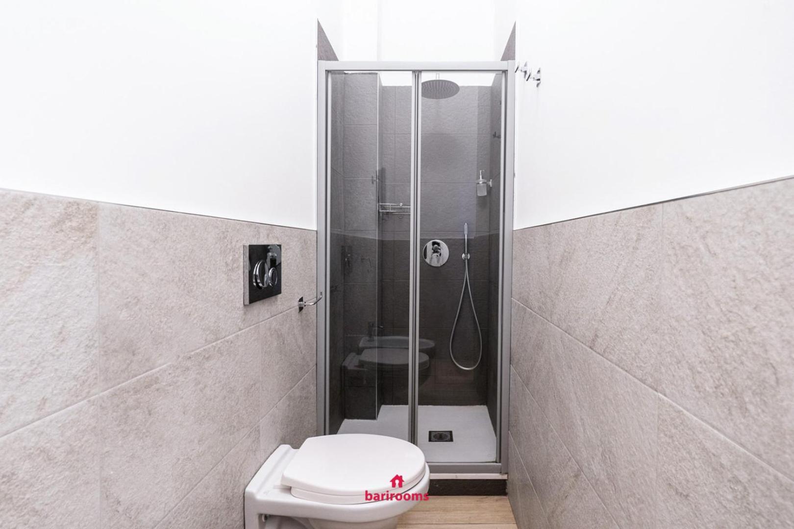 Barirooms - Picca 24 * Bari