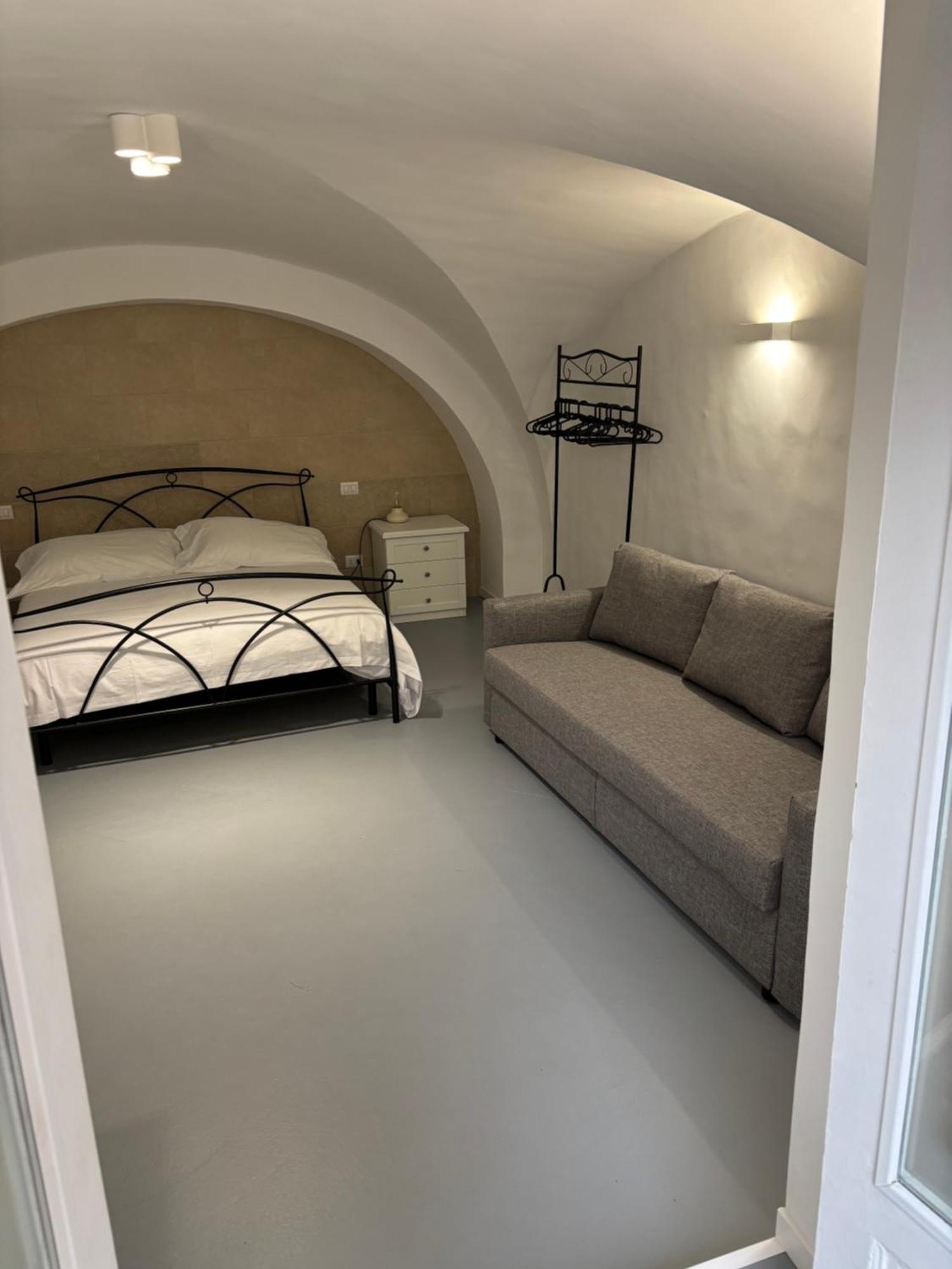 Apartment White Dome Retriet *