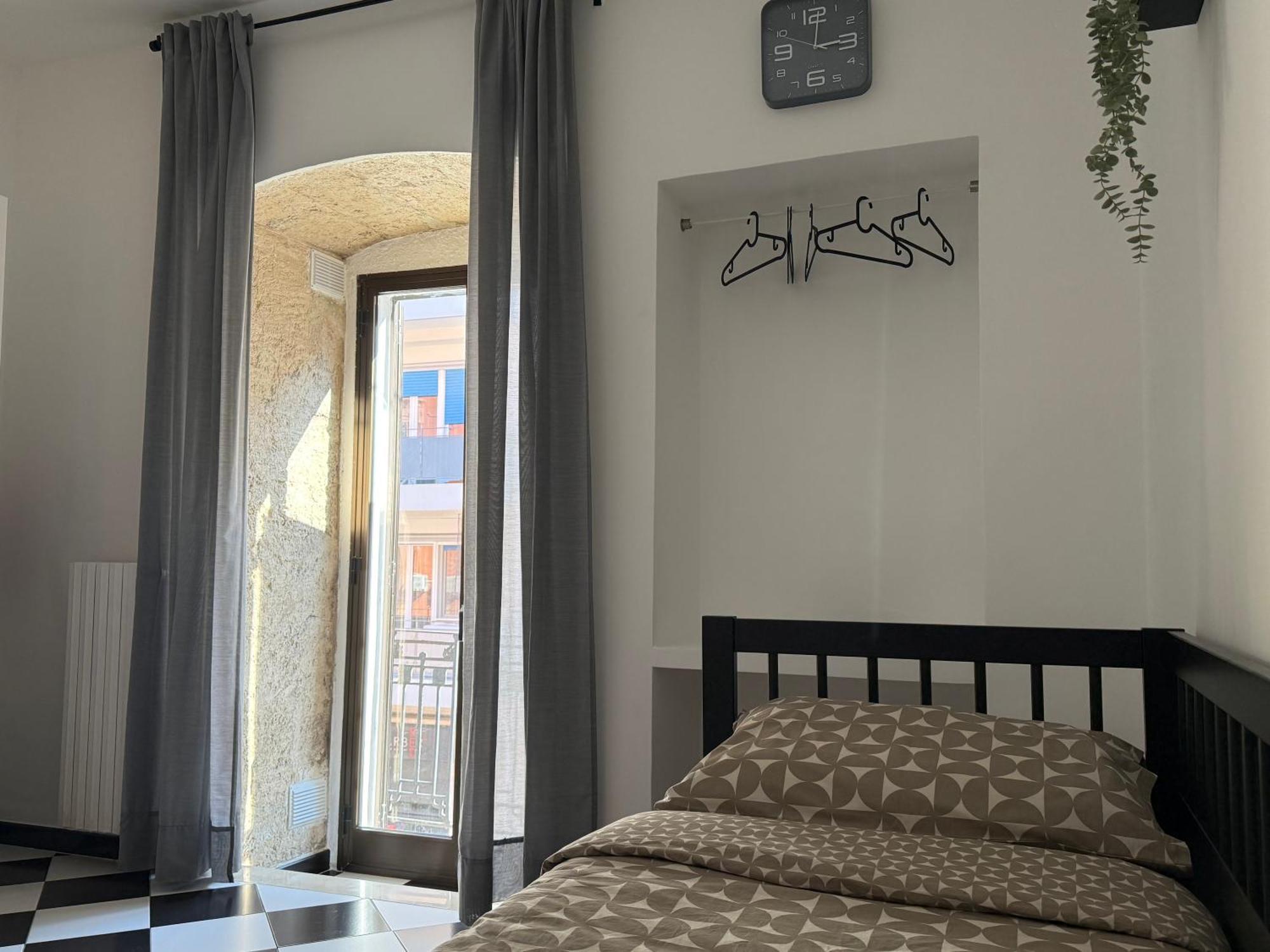 Apartment Icon - Almaluz Bari