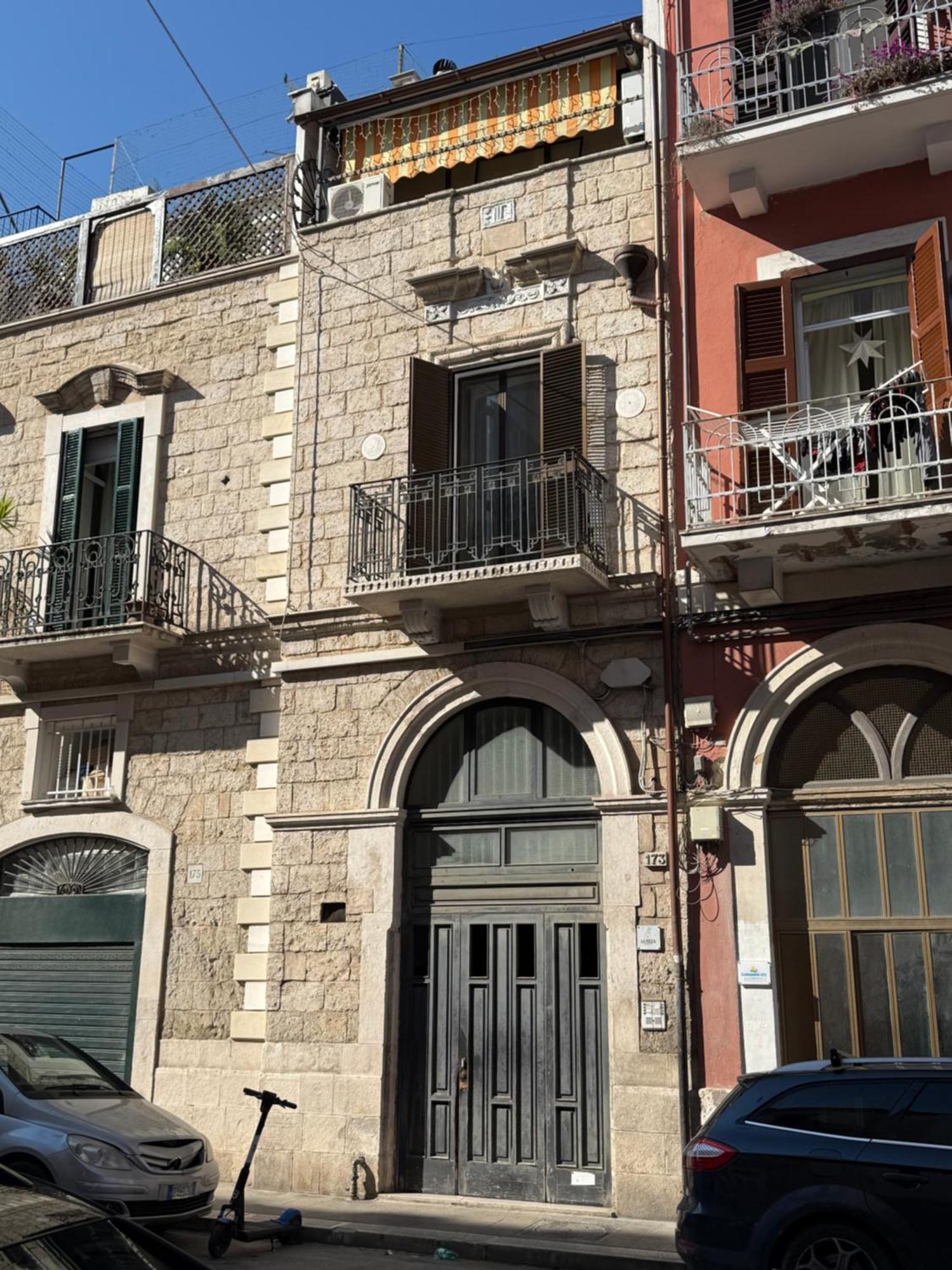 Icon - Almaluz Apartment
