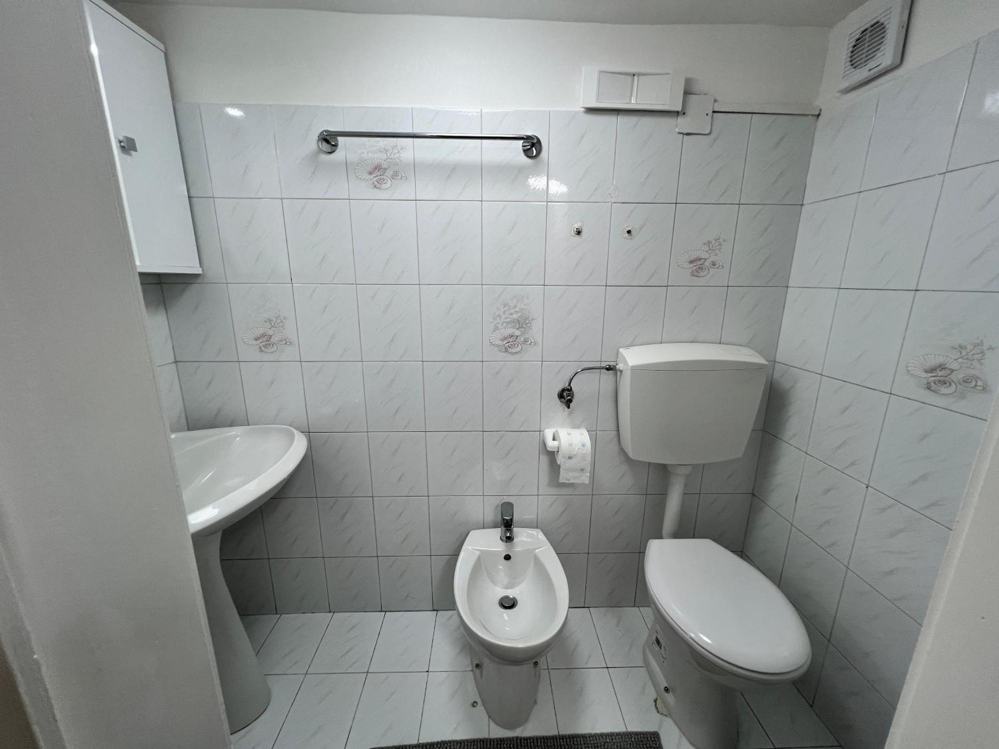 Manzoni 185 * Bari