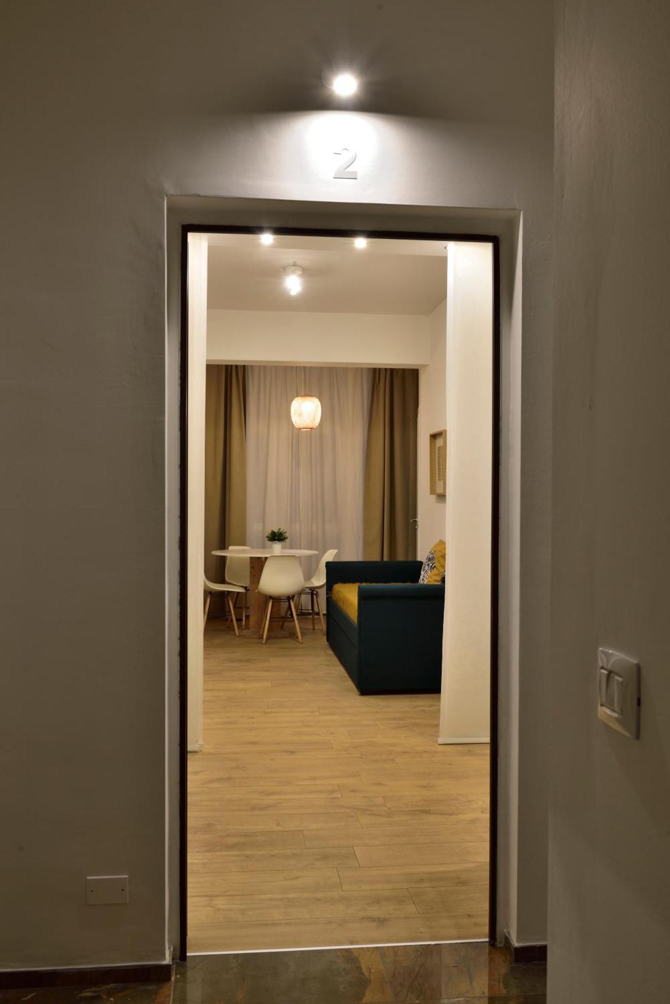 Tanzi 12 - Modern House