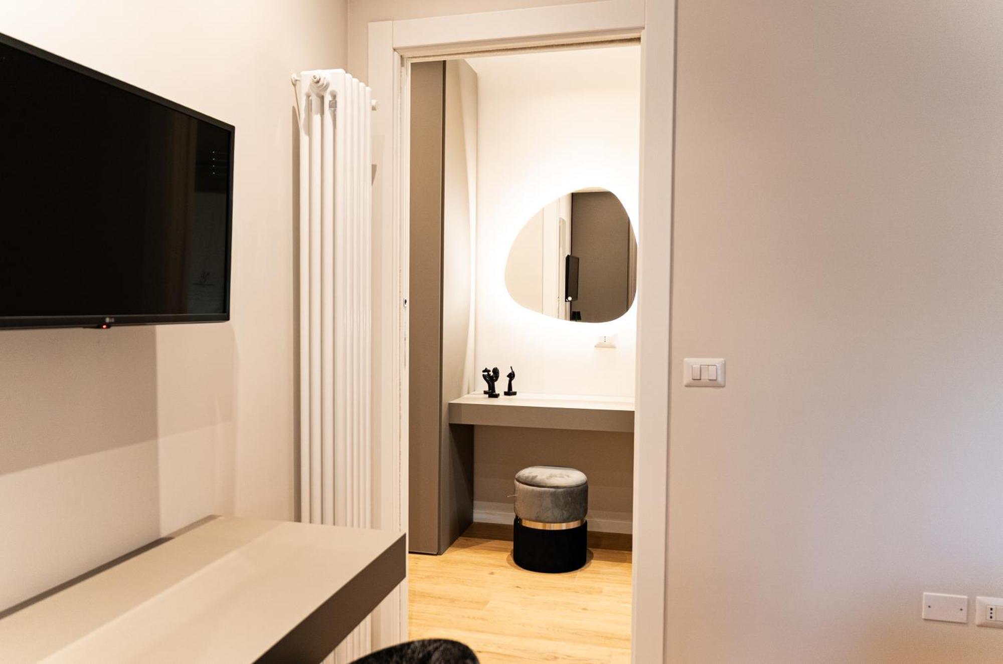 Mc Luxury With Free Parking In Poggiofranco