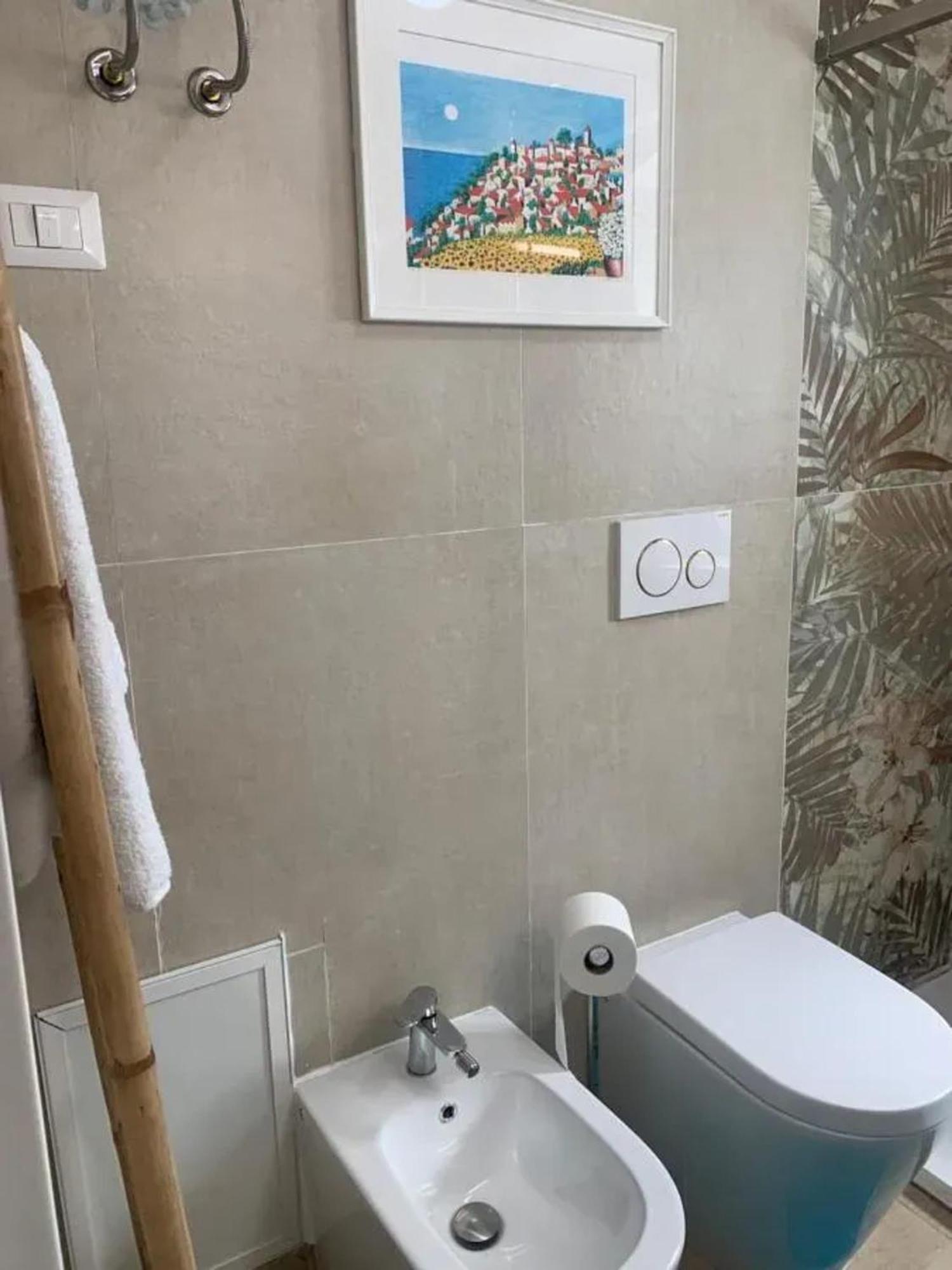 Modern In With Air Conditioning And Parking Appartement Bari