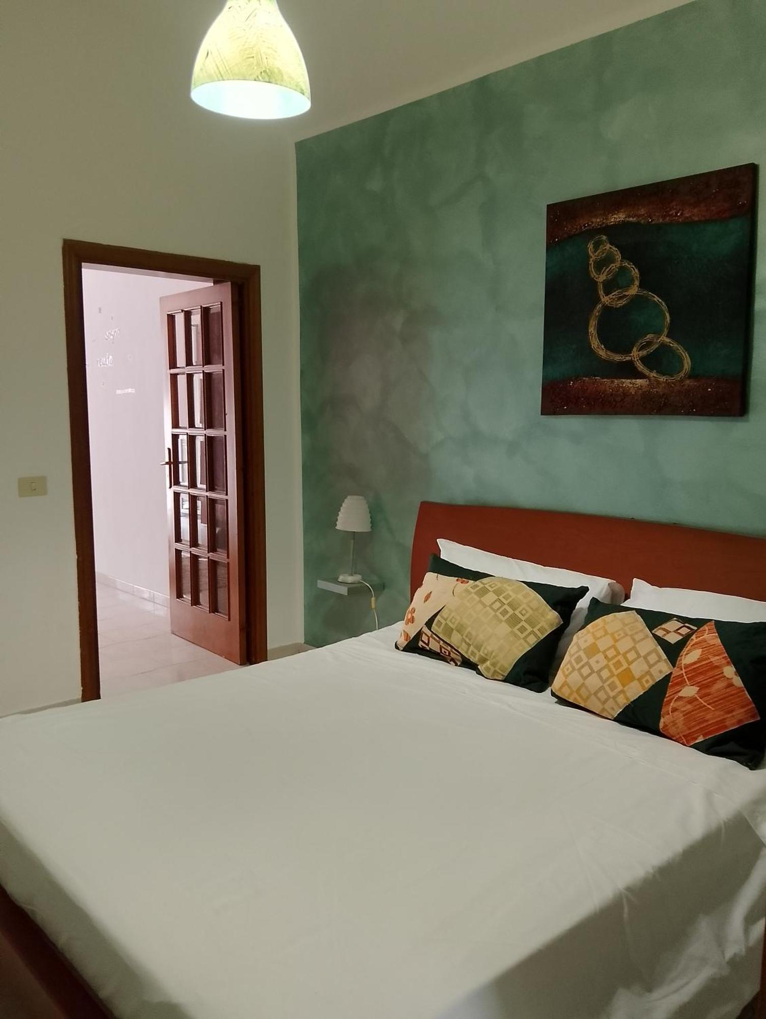 Oasis Downtown Apartment