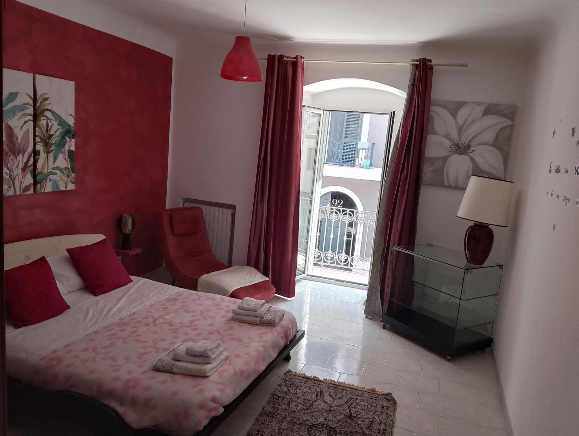 Oasis Downtown Apartment