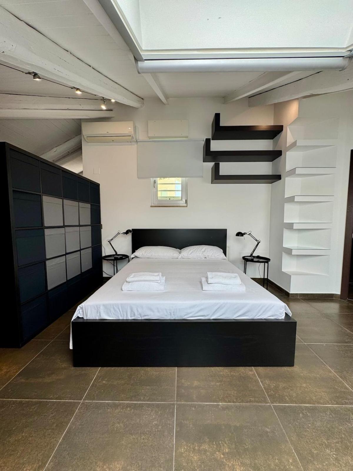 Petruzzelli Loft Apartment *