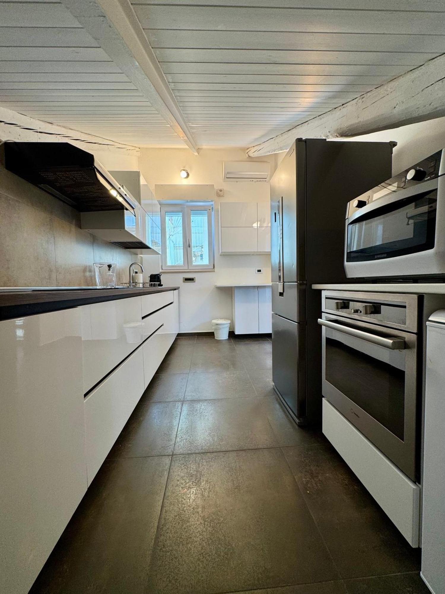 Petruzzelli Loft Apartment Bari