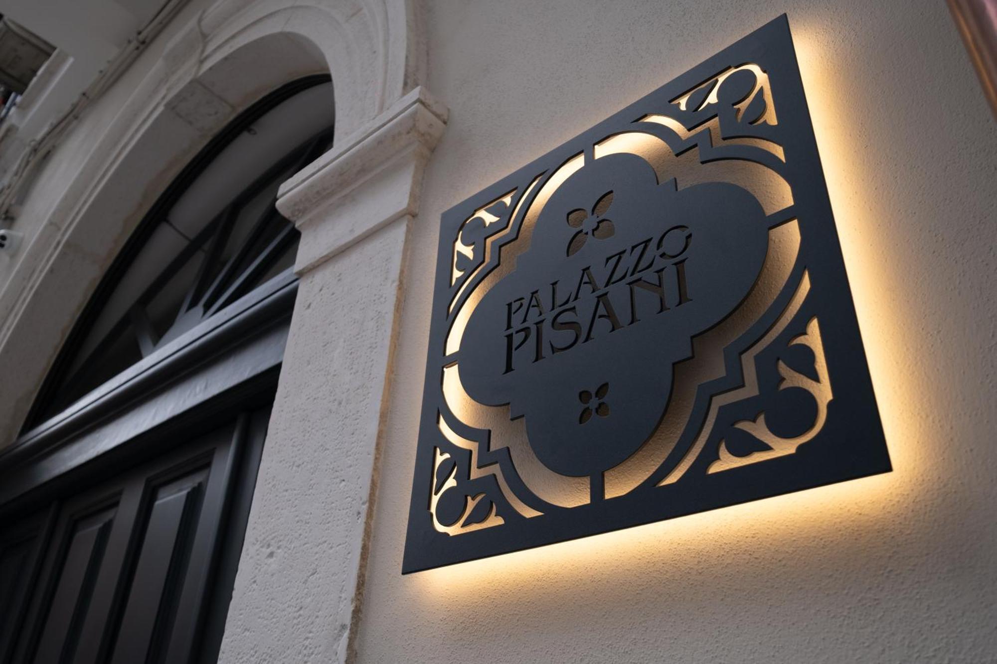 Appartamento Palazzo Pisani - *