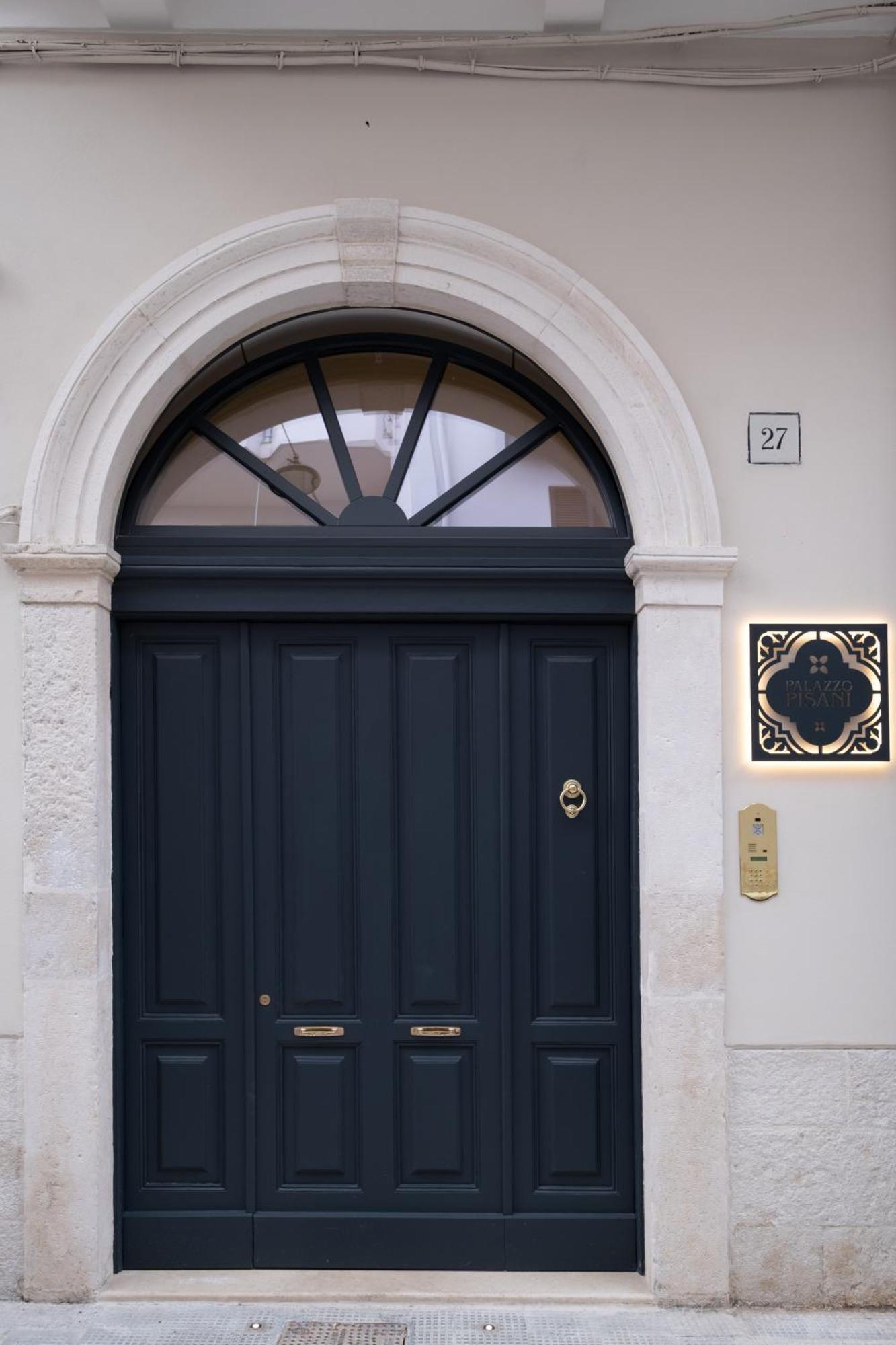 Appartamento Palazzo Pisani - *