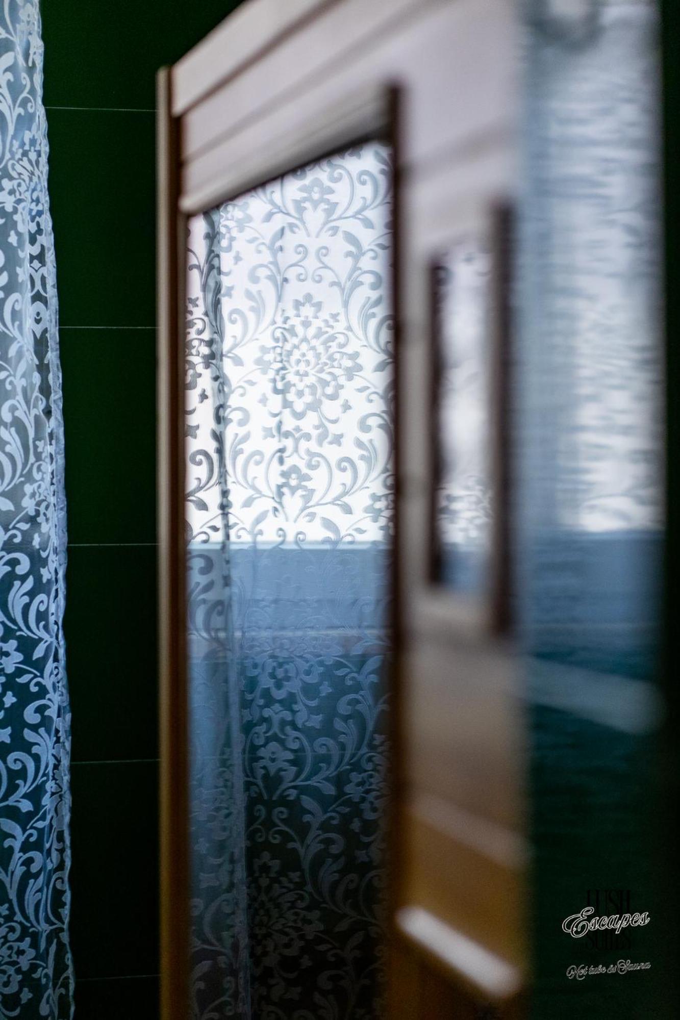 Lush Escape - Hottube And Sauna Bari