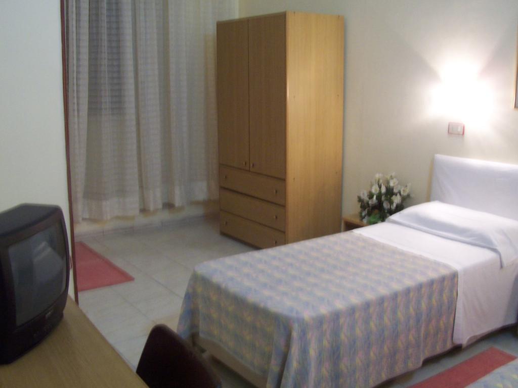 Romeo Hotel