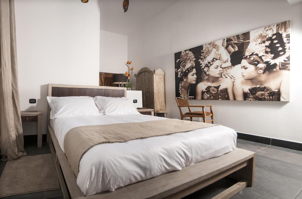 Seven Maze Charming House Bed & Breakfast 2*