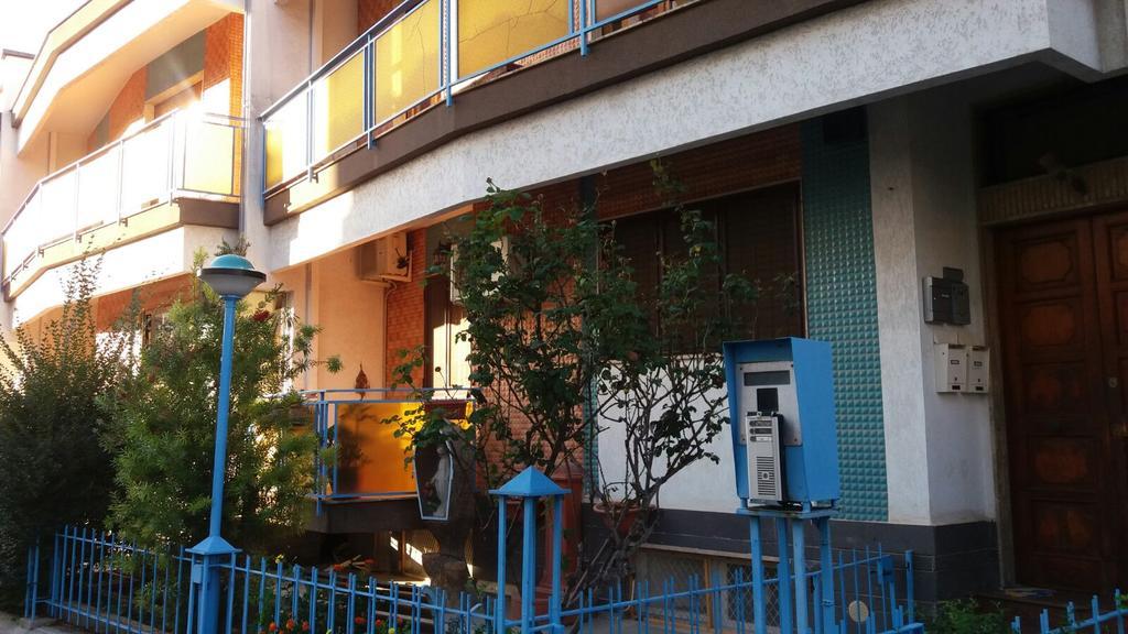 Apartment Tony's House *