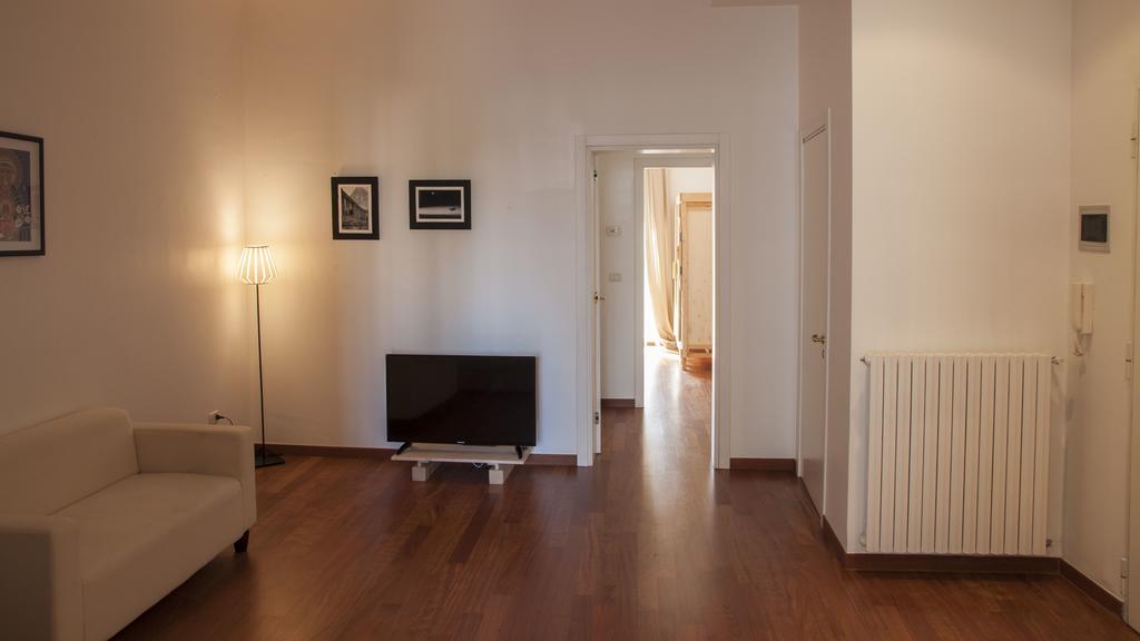 Manzoni House