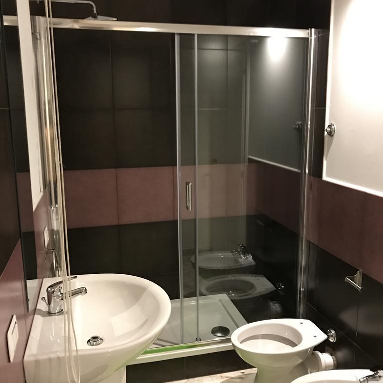 Cavour 124 -guest-room- Bari