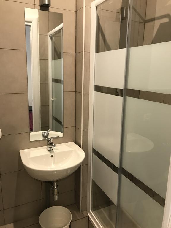 Cavour 124 -guest-room-
