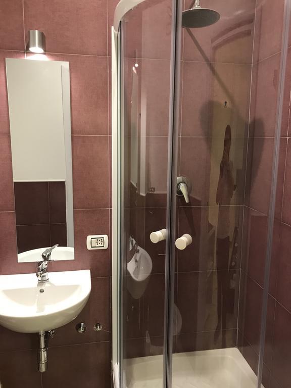 Cavour 124 -guest-room- Bari