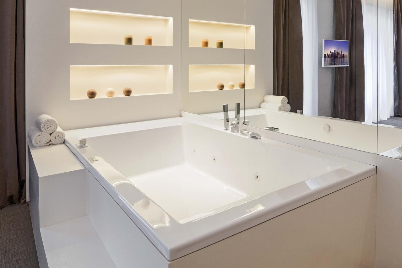 Dilman Luxury 2* Bari
