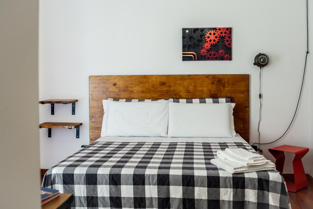 Bed & Breakfast Travel