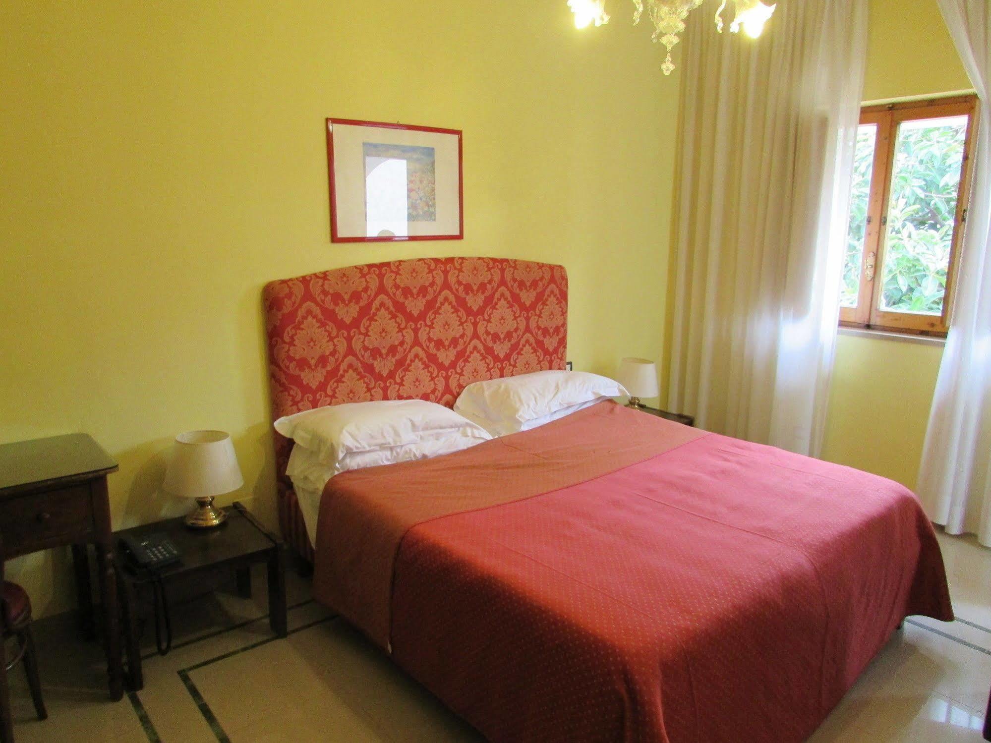 Masseria Sant'anna Hotel 4*