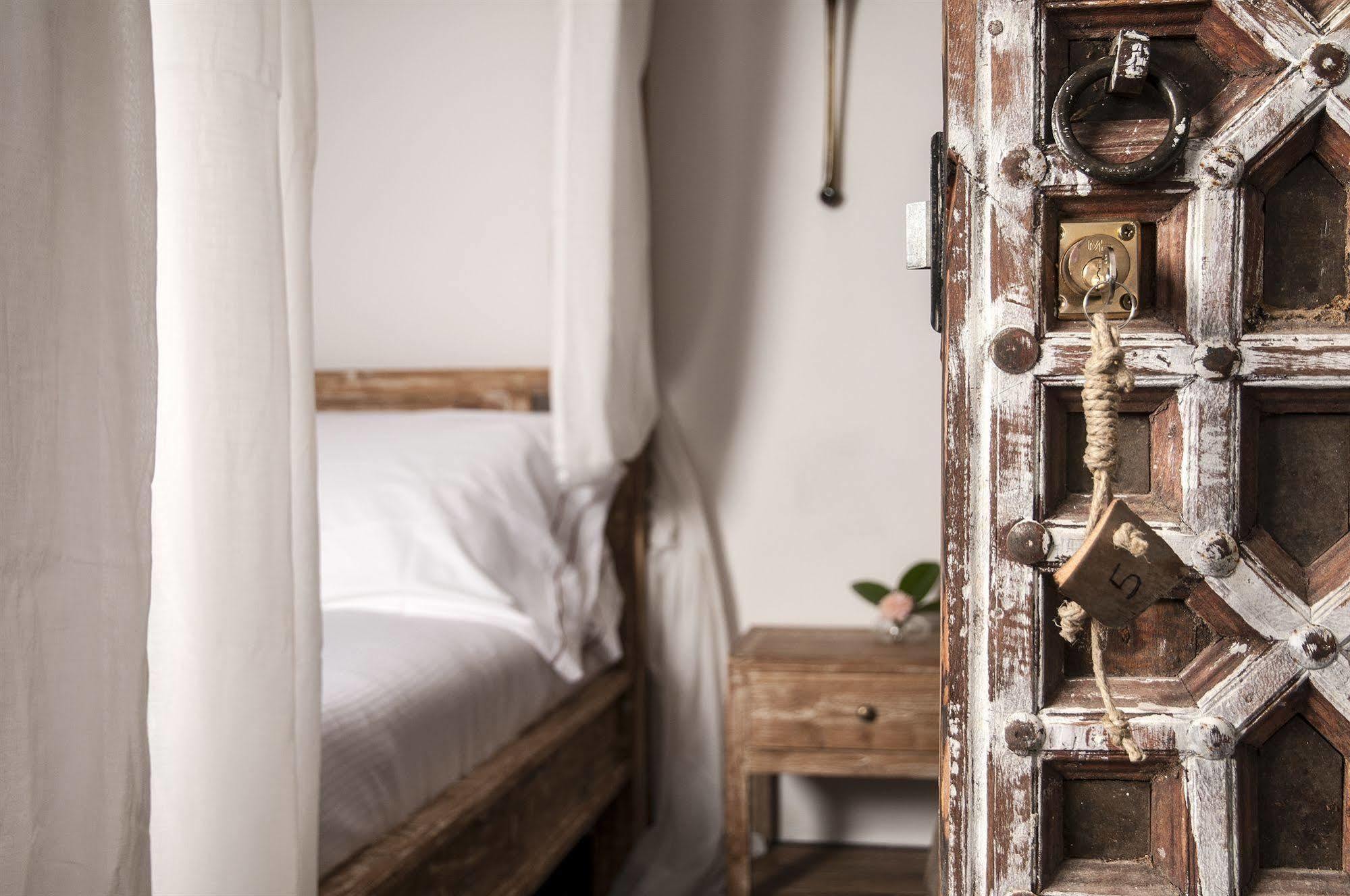 Bed & Breakfast Seven Maze Charming House Bari