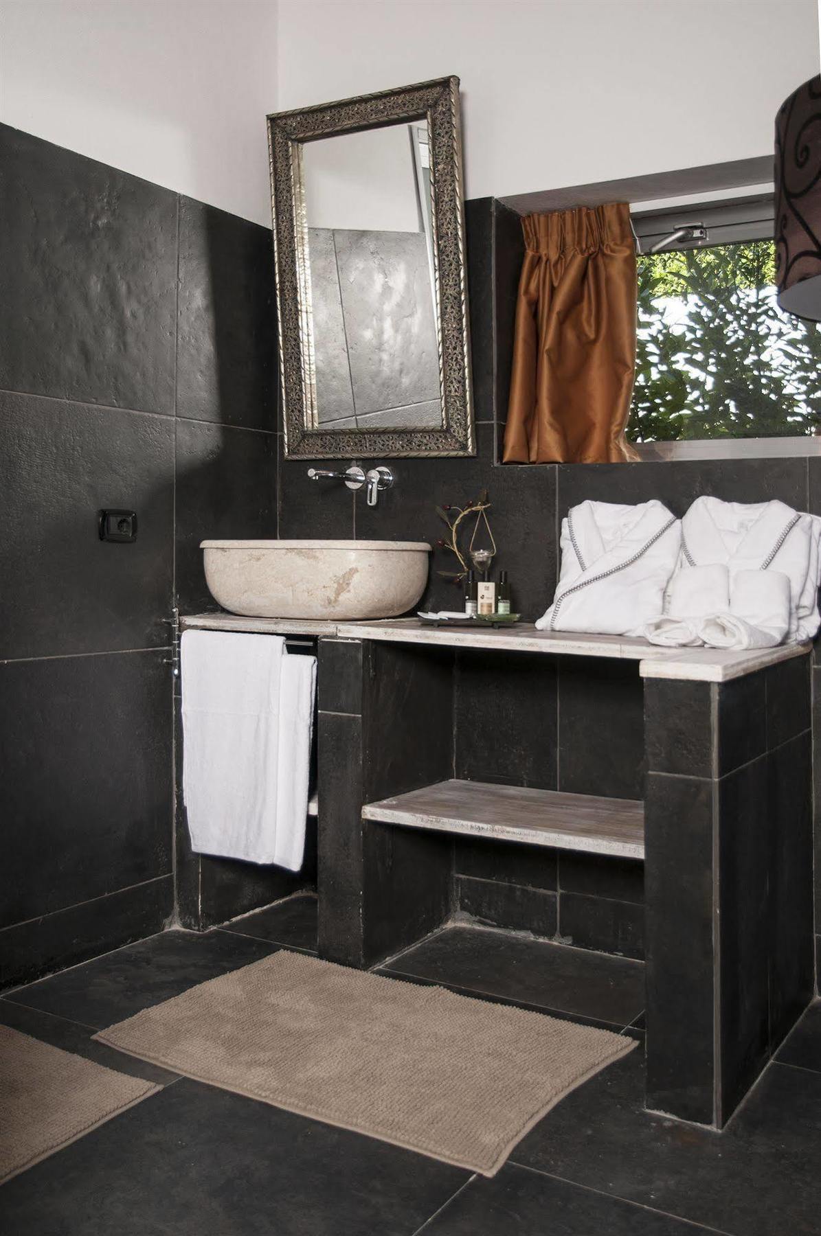 Bed & Breakfast Seven Maze Charming House Bari