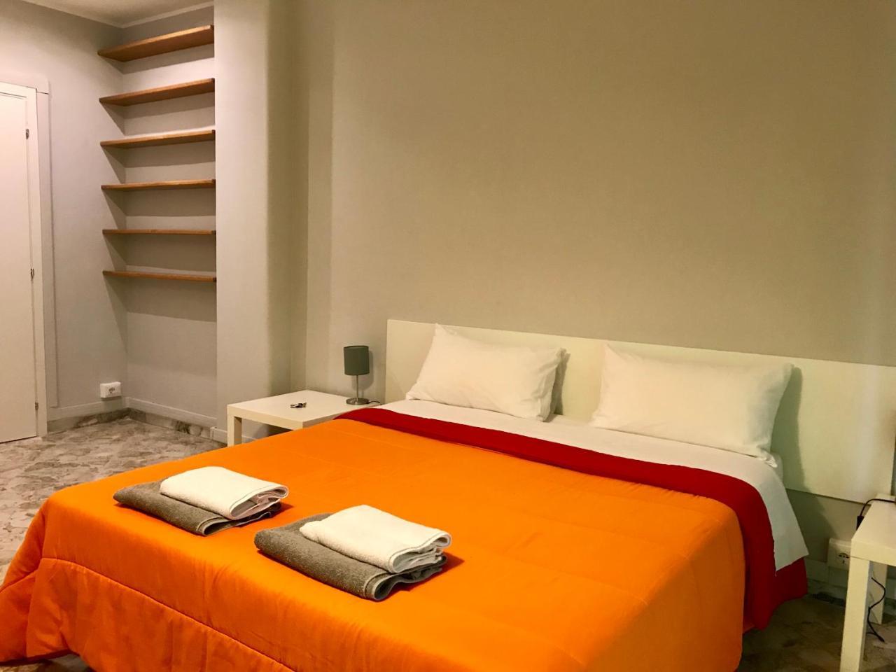 Bed & Breakfast Cavour 124 -guest-room- Bari