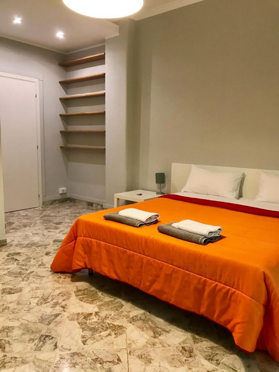 Cavour 124 -guest-room- Bed & Breakfast Bari