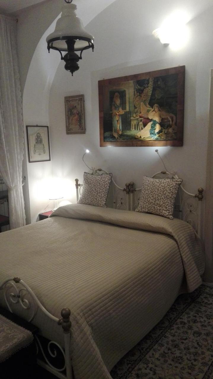 Longo De Bellis * Bari