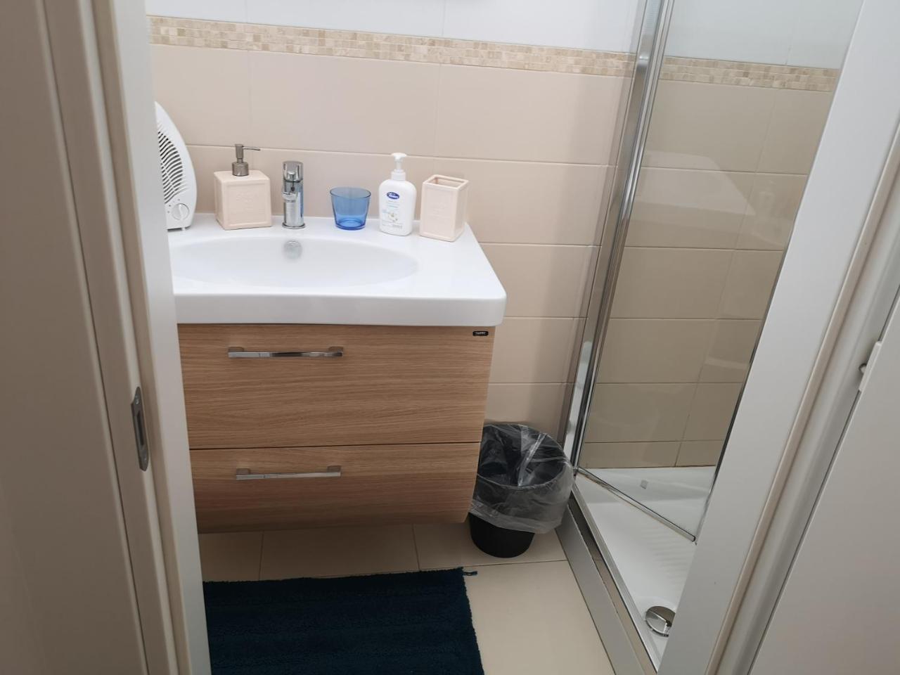 White House Apartman *