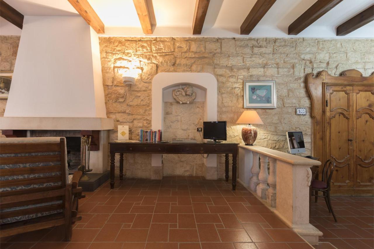 Hotel Masseria Sant'anna 4*