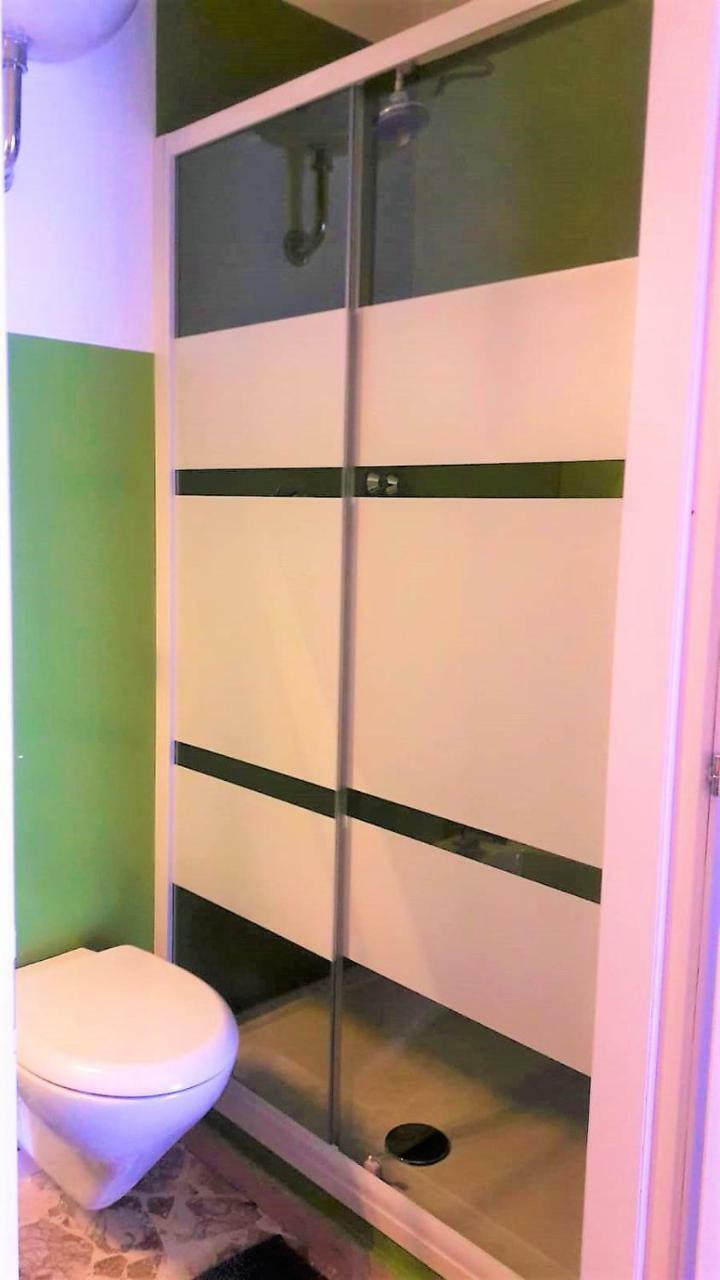 Cavour 124 -guest-room- Bari