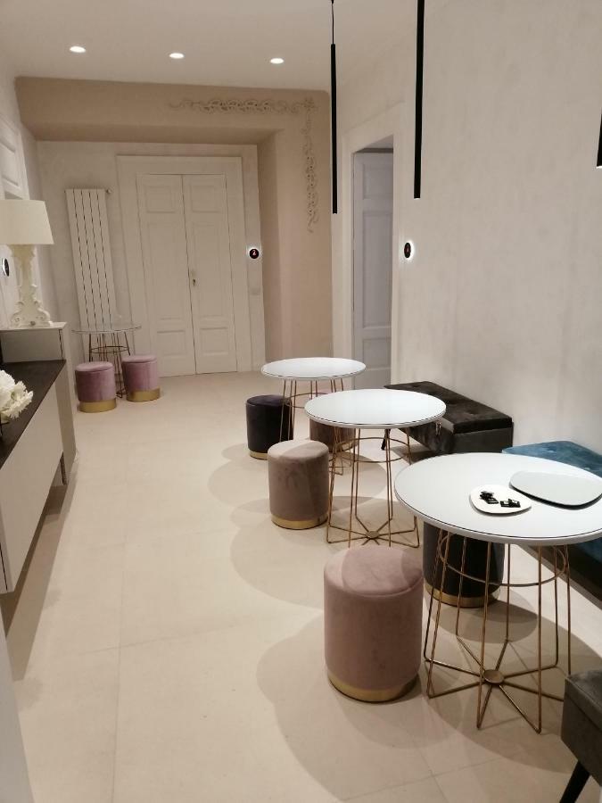 102 Bed & Breakfast Bari